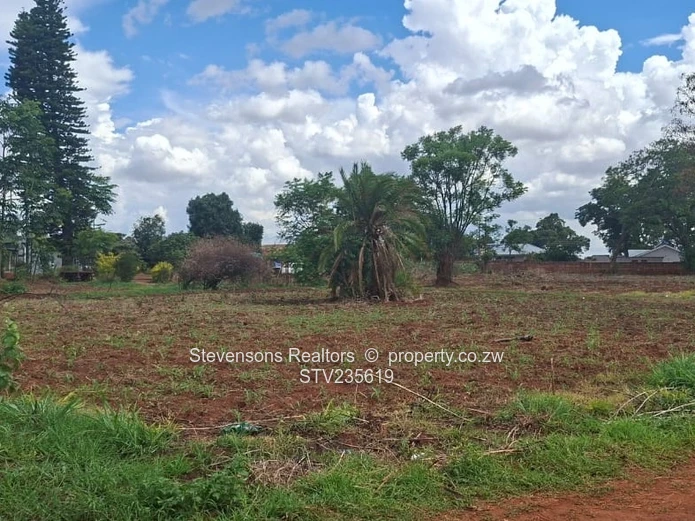 8,131 m² Gletwin Park Stand — Tarred & Gravel Access