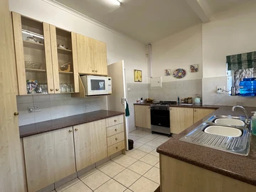 7 Bedroom House