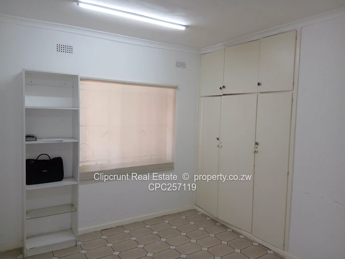 Milton Park Commercial House For Sale