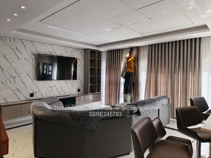 Modern 5 Bedroomed Hillside Townhouse to rent