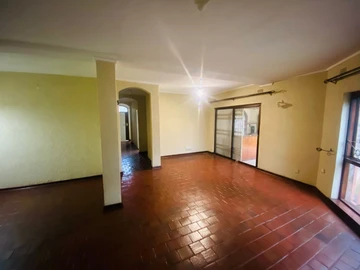 3 Bedroom Flat & Apartment