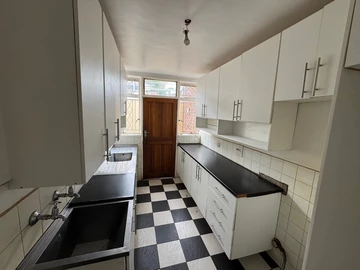 3 Bedroom Garden Flat