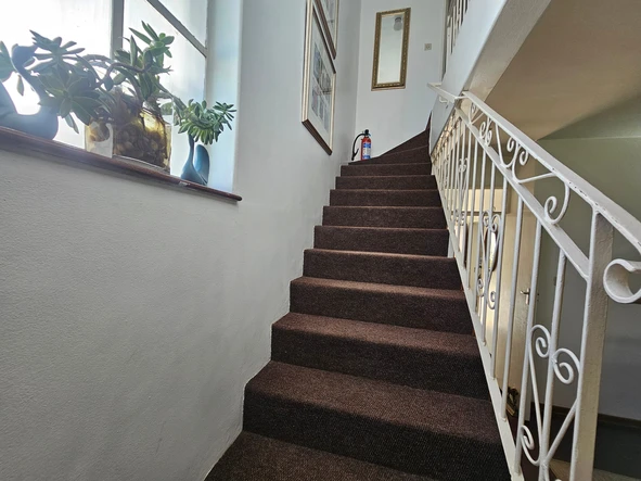 2 Bedroom Garden Flat