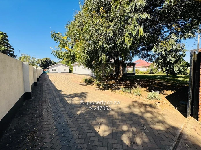Eastlea house for Rent as offices 