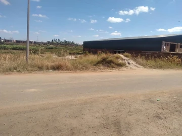 Commercial & Industrial Land