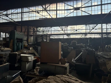 Warehouse & Factory