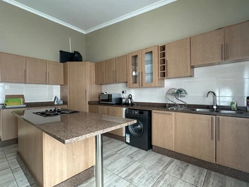 3 Bedroom Garden Flat