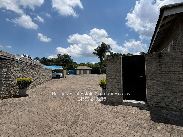 Newlands Cluster – To Let