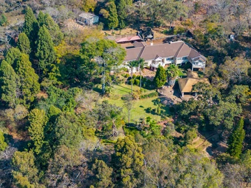6 Bedroom House