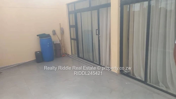 Bright 2-Bed Avenues Flat (Harare CBD) with spacious balcony that can be converted to a 3rd bedroom