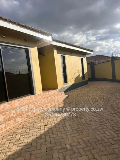 Newly renovated house to let in Madokero 