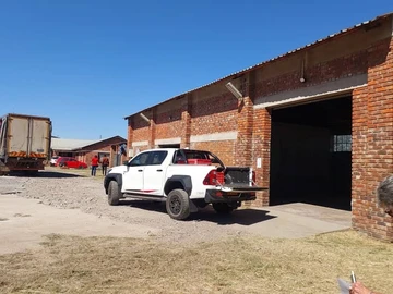 Warehouse & Factory