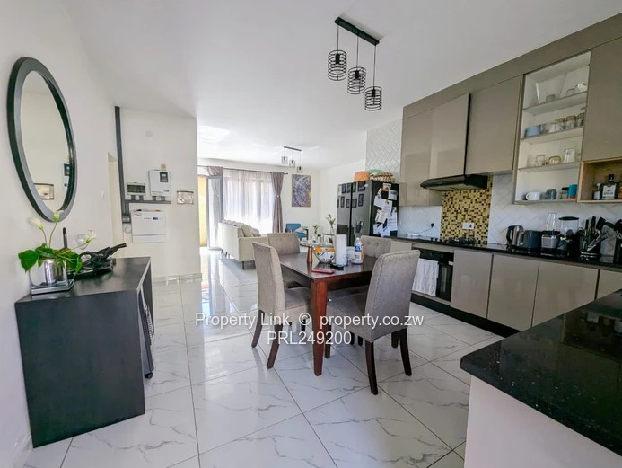 Perfect Blend of Well-Established & Modern Flat