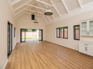 3 Bedroom Garden Flat