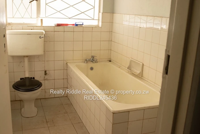 Mutare CBD Hotel & Retail - 2-Storey with Borehole