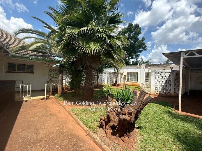 Kumalo- Spacious property with renovation potential (Sole Mandate)
