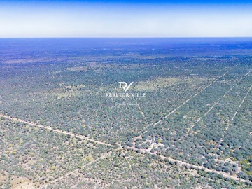 Farm & Agricultural Land