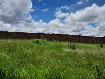 Commercial & Industrial Land