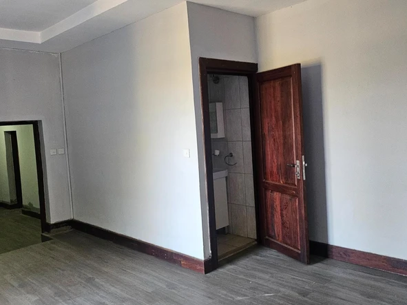 7 Bedroom House