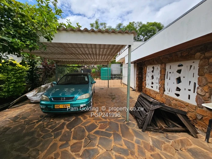 Immaculate Home In The Heart Of Suburbs