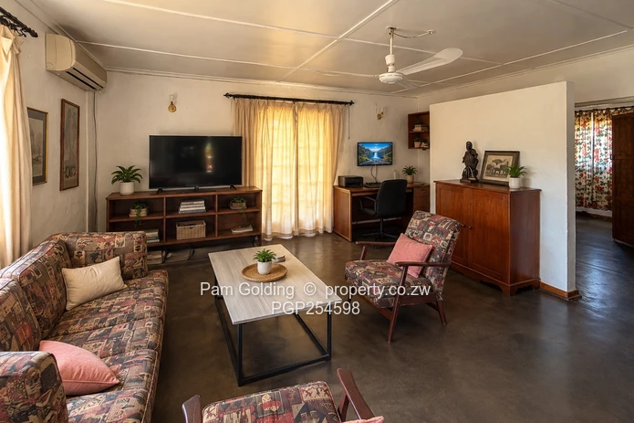 Stunning Property in Old Victoria Falls