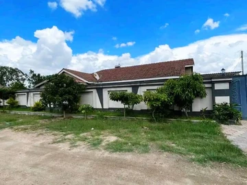 Beautiful 4-Bedroom House for Sale in Waterfalls Picnic Park