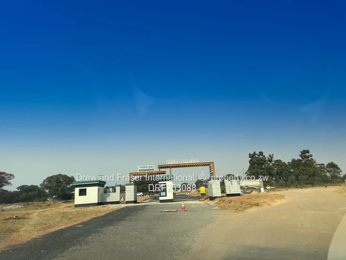 600 m² Stand on Tarred Main Road — Gated Erasmus Park
