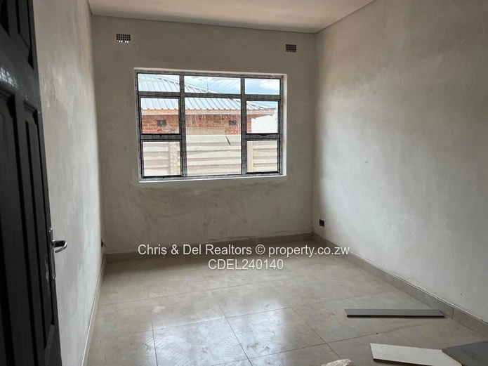 Modern 4 Bedroomed House on Corner Stand