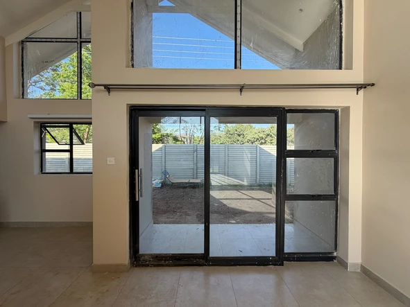 3 Bedroom Flat & Apartment