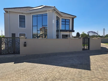 4 Bedroom Townhouse Complex