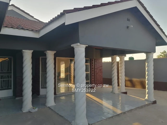 Massive Residential Property In Chipukutu Up For Grabs, 
