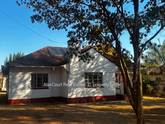 Smart Investment, Premium Location!!  (Sole Mandate)