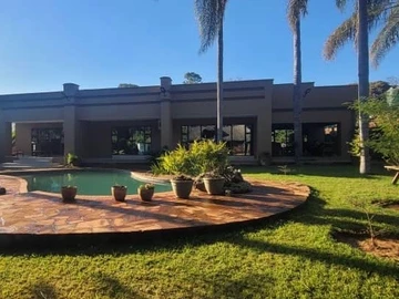 4 Bedroom House For Sale in Helensvale 
