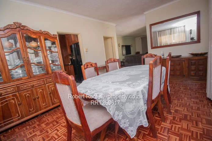 Well established home nestled in leafy Glenlorne set on 5376 sq meters