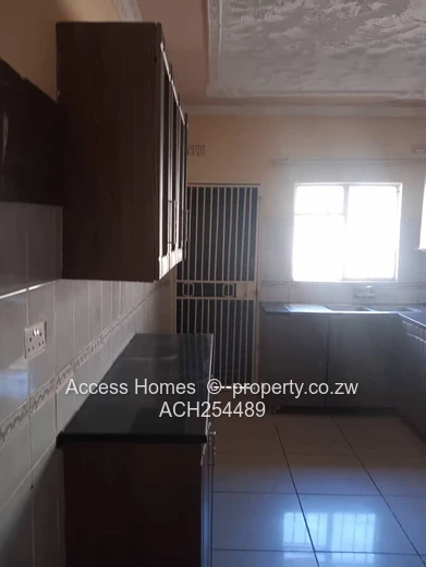 Zengeza 3 House for rent 