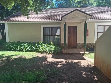 3-Bedroom Townhouse in Kumalo