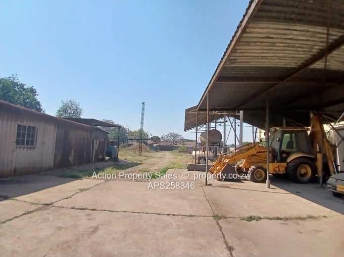 Land Plus Some Undercover Space! 
