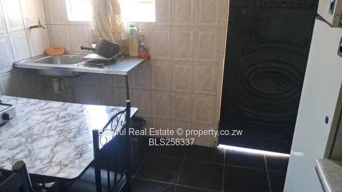 4bedroom house for rent