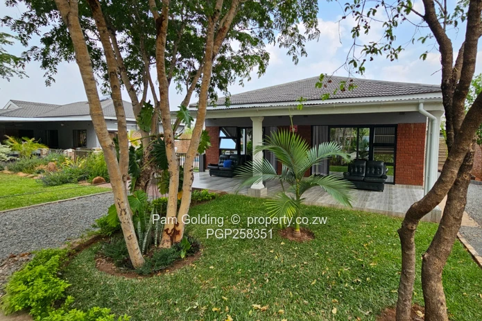 Victoria Falls 5 Bedroomed Property for Sale.