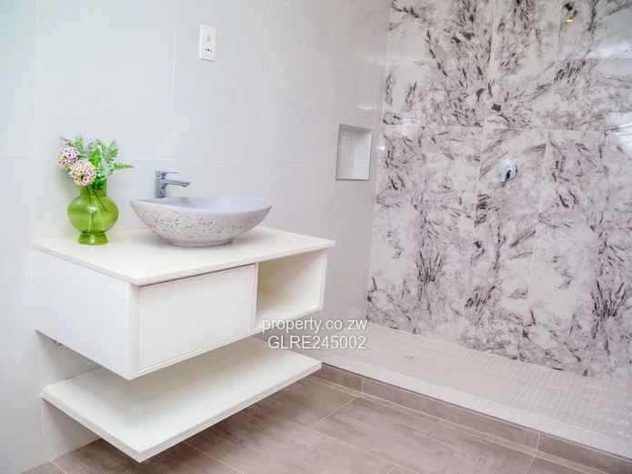 Hatfield 4BR Townhouse Complex — Double-Height Living, Marble & Borehole