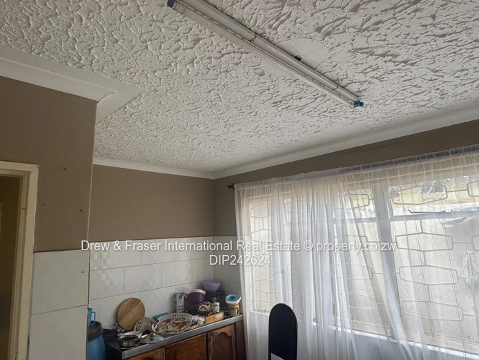 Unit L Seke 3 beds house with a cottage for sale