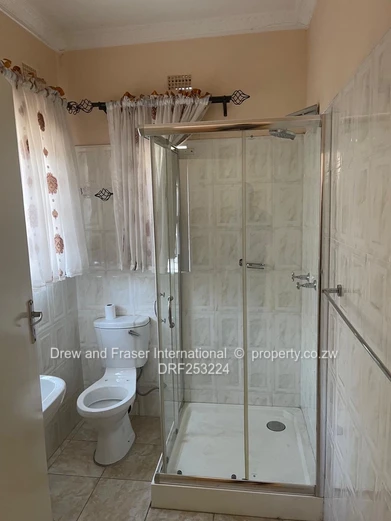 Zengeza 5 Ext 4 Bed Home - Fitted Kitchen, En-suite & Solar