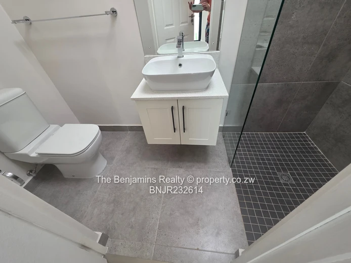 Fabulous Townhouse In Newlands