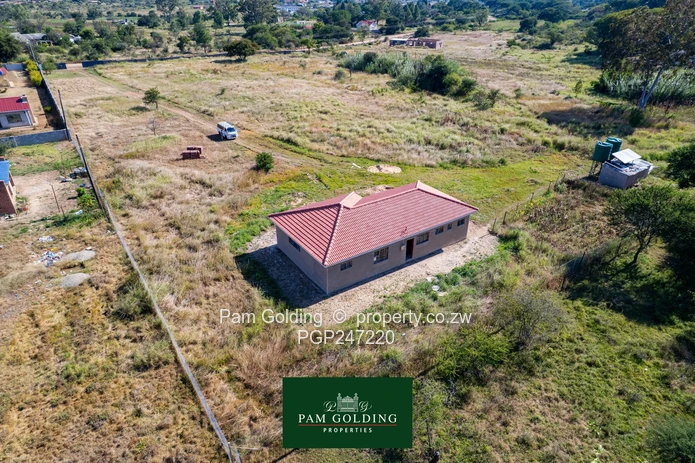 willsgrove lockview 1.4142 hectares with a 4bedroomed unfinished house  (Sole Mandate)