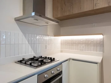 3 Bedroom Flat & Apartment