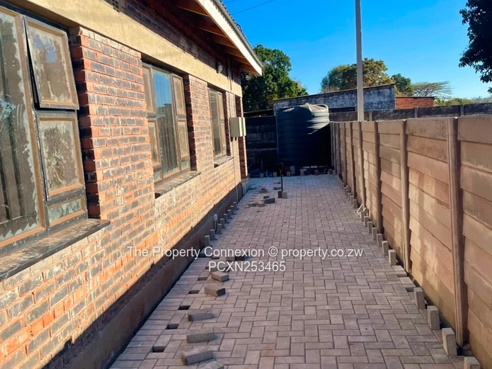Modern 3-Bedroom Executive Apartment in Tynwald – Prestigious Gated Community