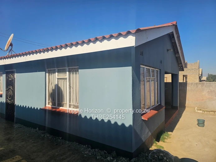 Chitungwiza unit O two houses for sale under one durawall 