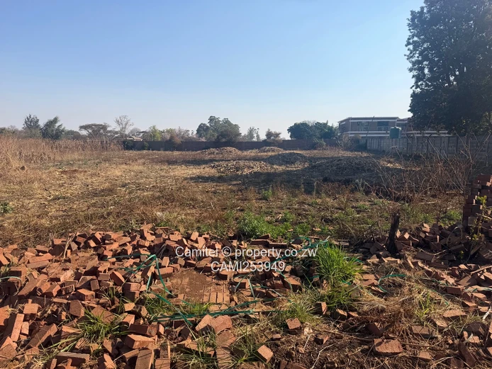 Greendale North 5,300m²-Sewer and Borehole including Tarred Road Frontage Plot