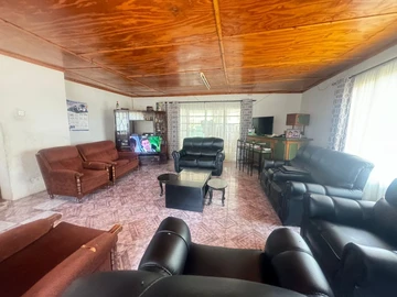 Farm & Agricultural Land