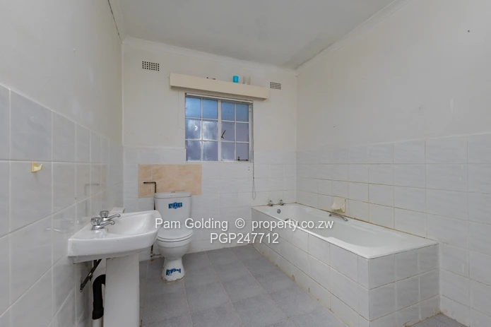 4 bedroomed house to let  ,Folyjon Crescent Glen Lorne
